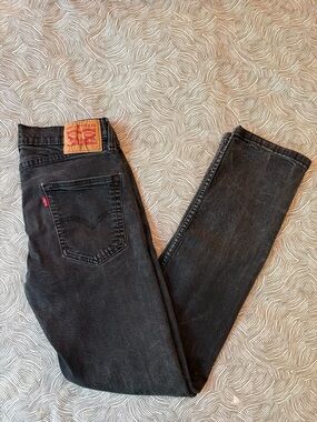 Levi's Men's Black Slim Straight Jeans
